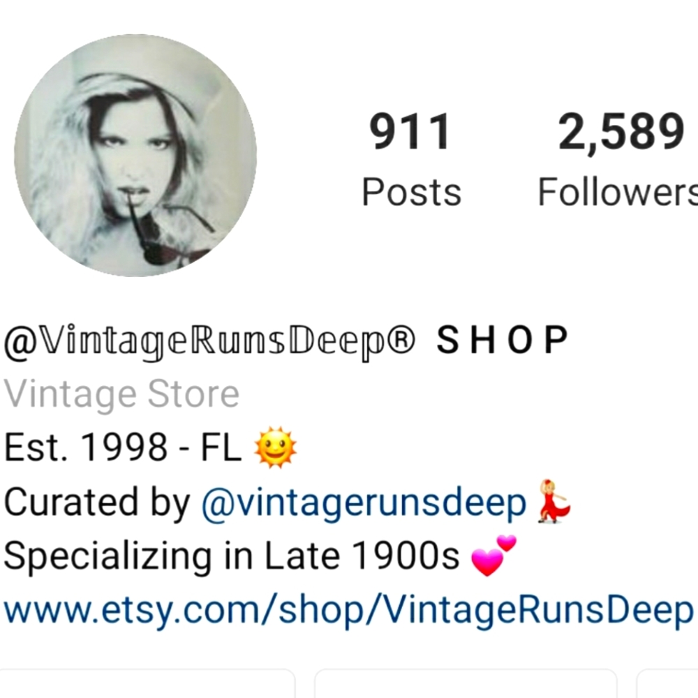 @vintagerunsdeepshop dm for a whatnot referral code. $10 off. Auctioning ALL $5!